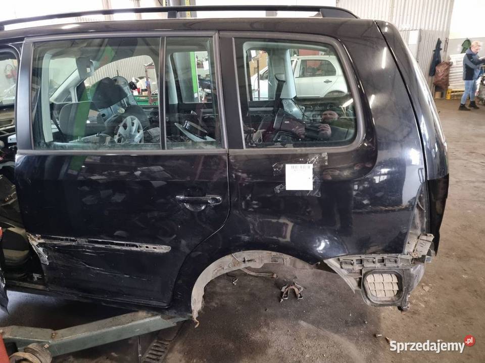ĆWIARTKA BŁOTNIK LEWY TYŁ VOLKSWAGEN TOURAN LC9X