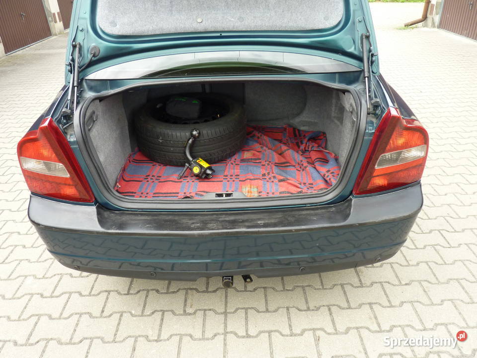 Volvo S80 24 BLPG Rok produkcji 2001 Chełm