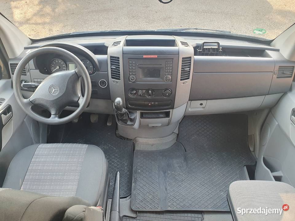 Mercedes Sprinter 2013 kontener pocztowy kamper świętokrzyskie