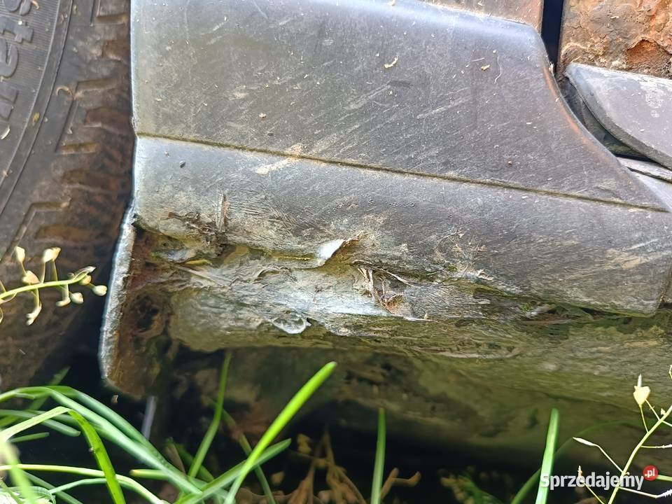 Błotnik Lewy LZ9U Audi A4 B5 FL a30 osobowe Myszków