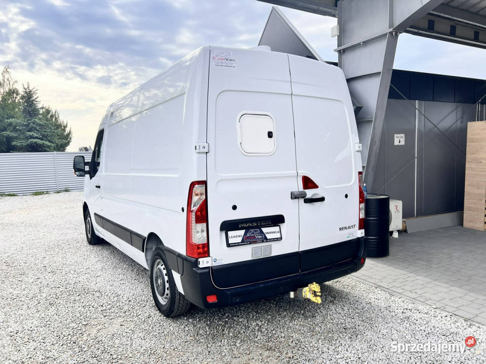 Renault Master średniak L2H2 blaszak 3osobowy Rok produkcji 2020 mazowieckie