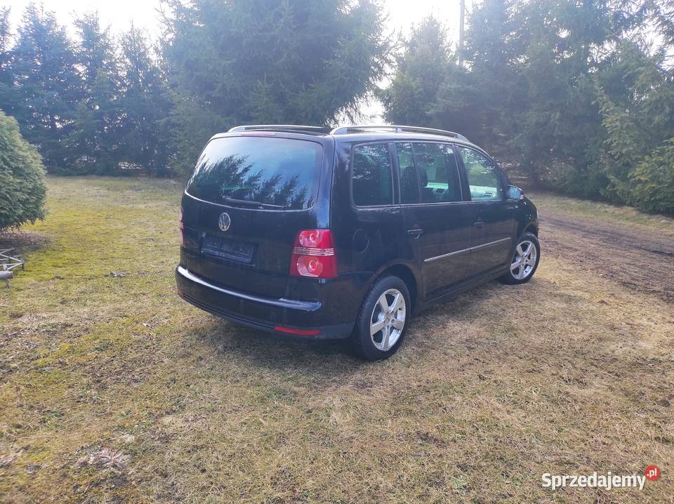 Volkswagen Touran benz 14 manualna Karsin