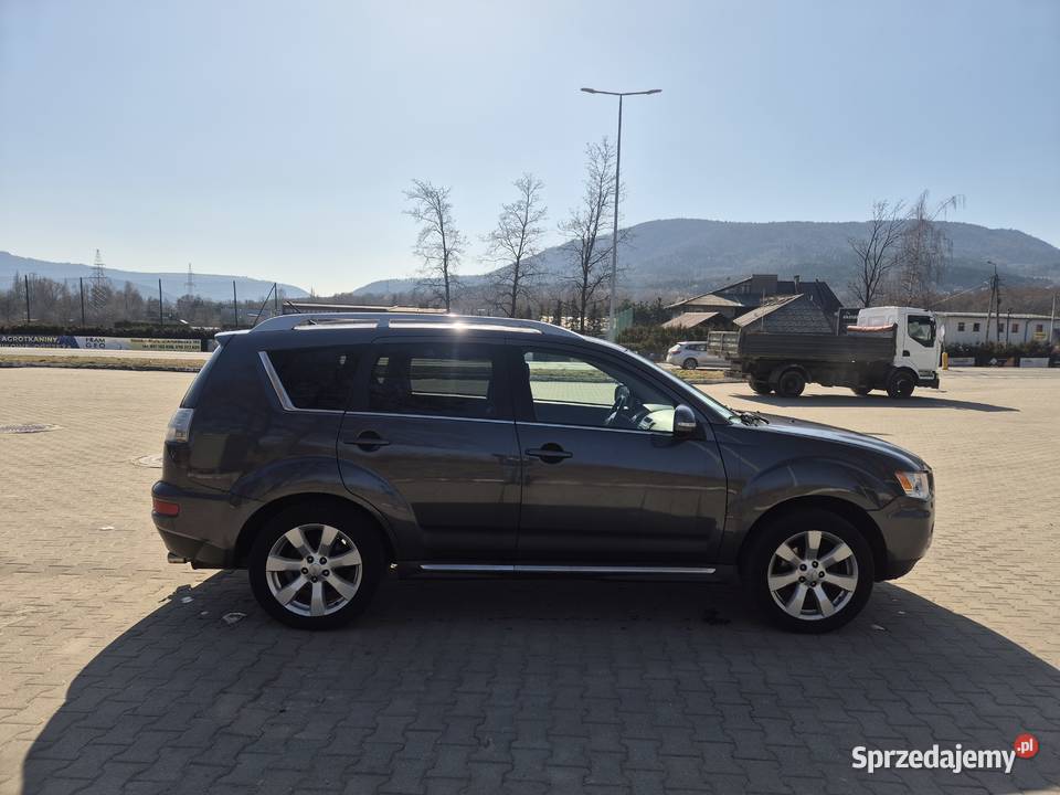 Mitsubishi Outlander LIFT 20d 140 4x4 7 osobowy Bujaków