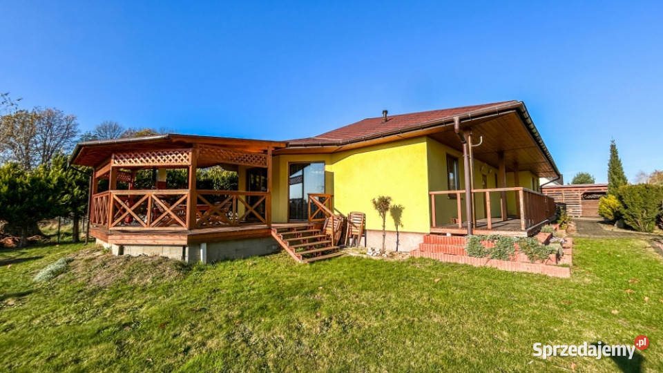 Ekologiczny kanadyjczyk wolnostojący parterowy wolnostojący