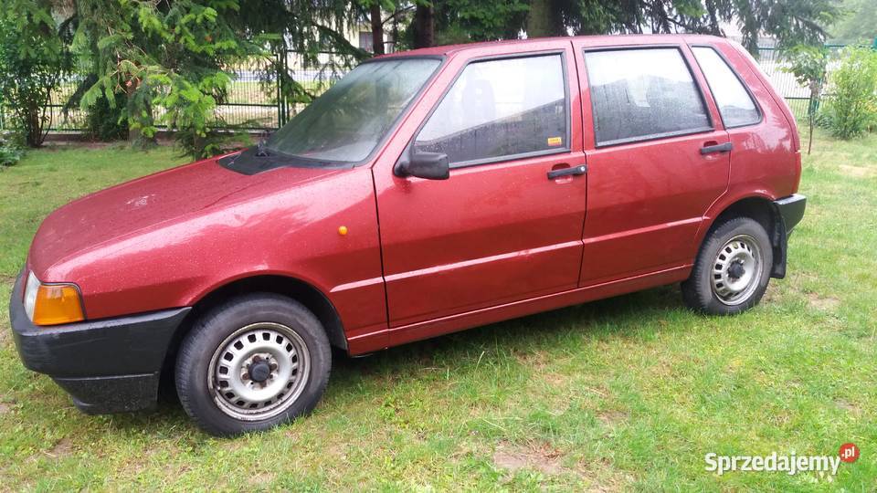 Sprzedam Fiat Uno pierwszego właściciela niski nieuszkodzony sprzedam