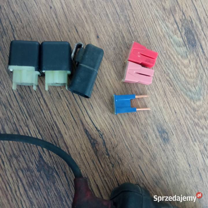 Suzuki Swift aparat zapłonowy cewka poj 10 1993 osobowe Szczecin sprzedam