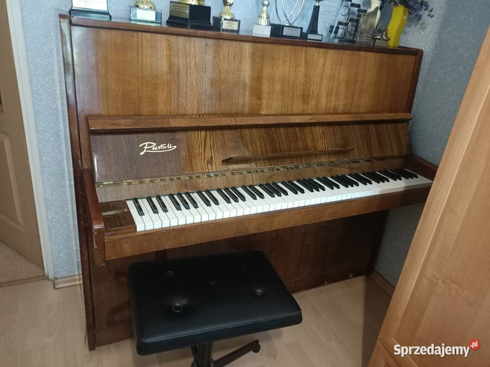 Pianino RYTM rosyjskie Kielce sprzedam