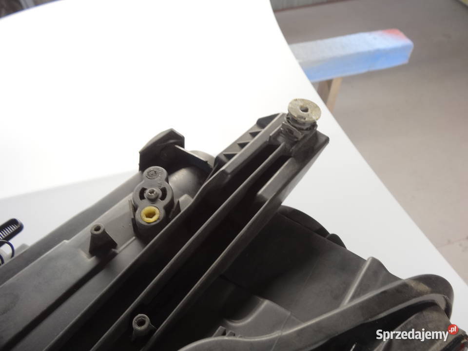 lampa przednia lewa passat b8 zwykła Niemodlin