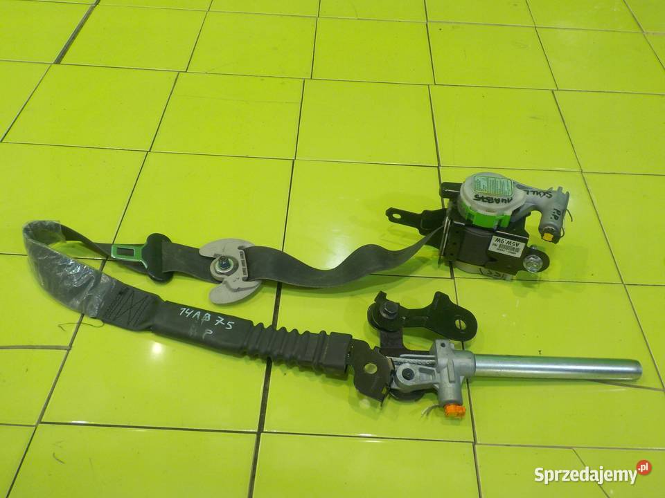 KIA SOUL 10r pas bezpieczenstwa prawy przod z Suków