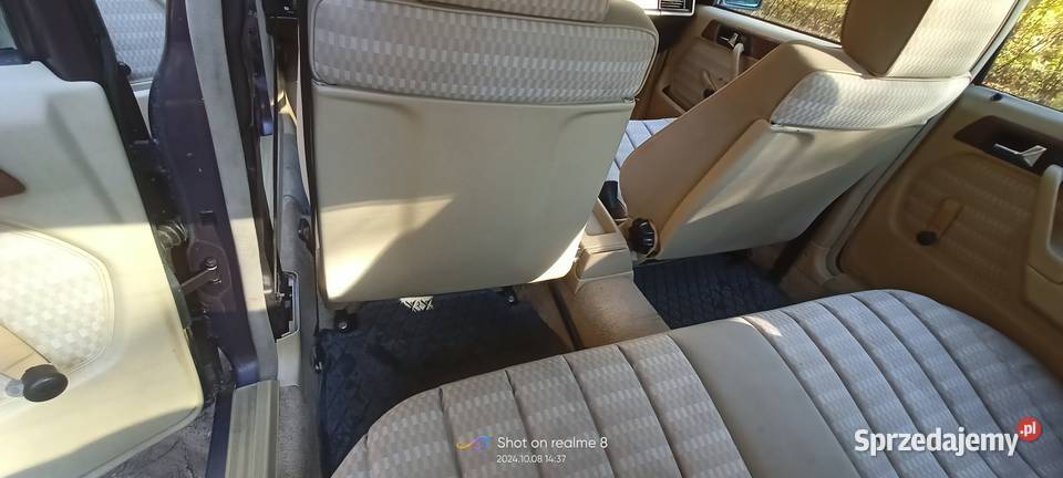 Mercedes 190 W201 fotel kierowcy kremowy osobowe Skarżysko-Kamienna