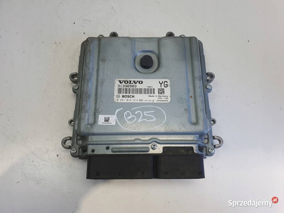 Volvo V40 II 20 D3 STEROWNIK SILNIKA komputer Janów