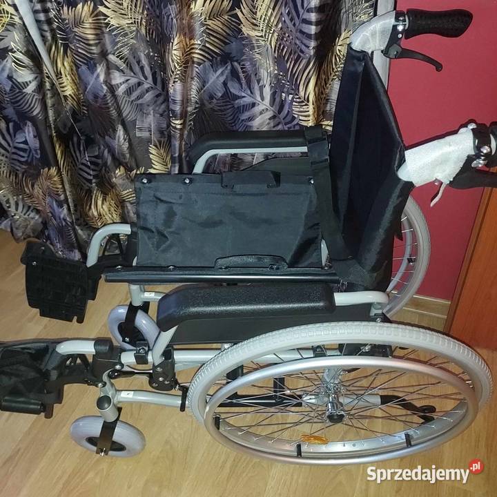 Wózek inwalidzki lekki NOWY