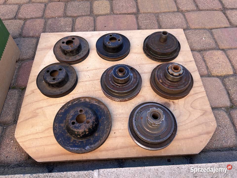 Zestaw części samochodowych PRL Fiat 125p 126 Sufczyn