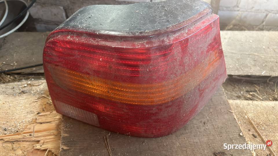lampa prawaTyłVolkswagen Golf IV Lubartów