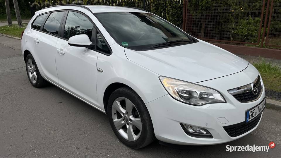 Opel Astra 17 cdti 2012r podgrzewane fotele Łódź