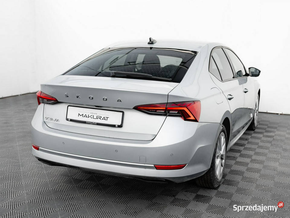 koda Octavia 15 TSI Ambition Czpark Front Lane Pępowo