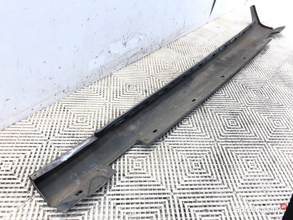 LISTWA PROGOWA PRAWY MERCEDES C218 Hatchback