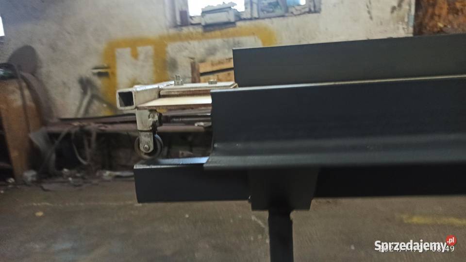 podajnik elementów do maszyny strugarki i innych Kłodawa