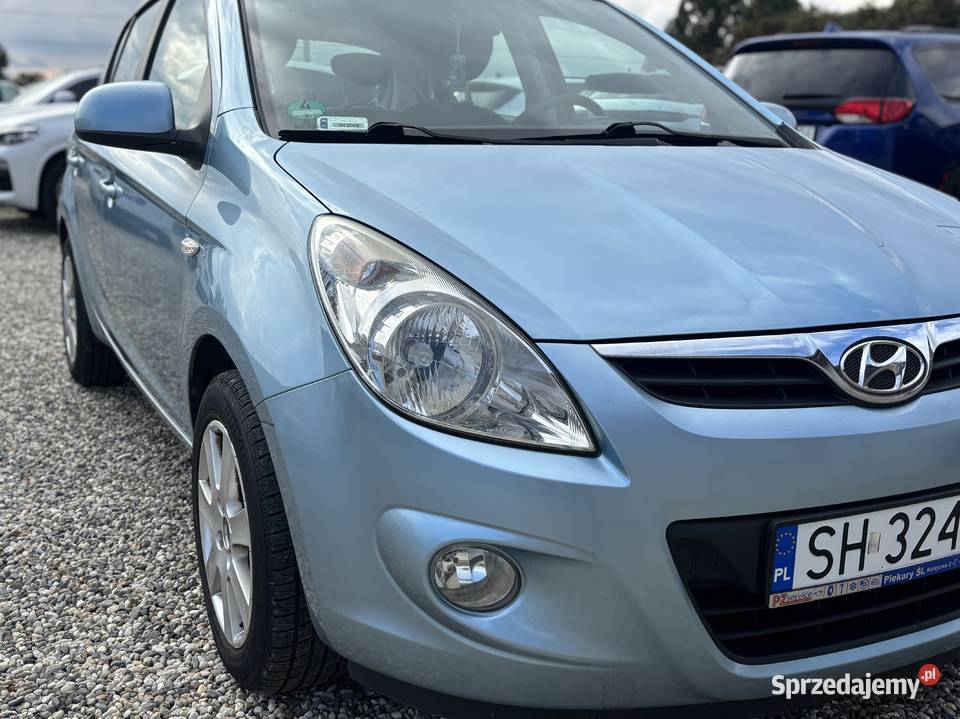 Hyundai i20 2010r GAZ GWARANCJA Paniówki sprzedam