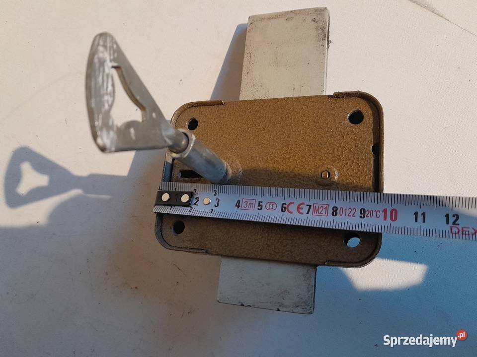 Zamek nawierzchniowy do garażu używany Dąbrowa Górnicza