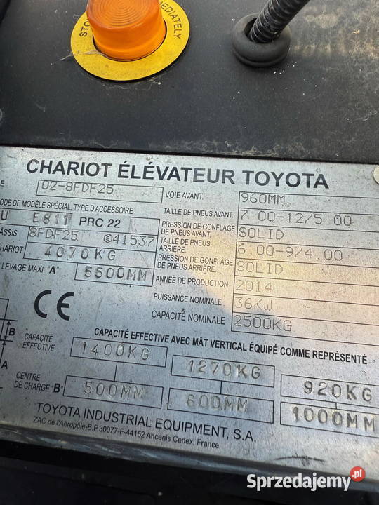 wózek widłowy TOYOTA 8FDF25 2500 330m diesel łódzkie sprzedam