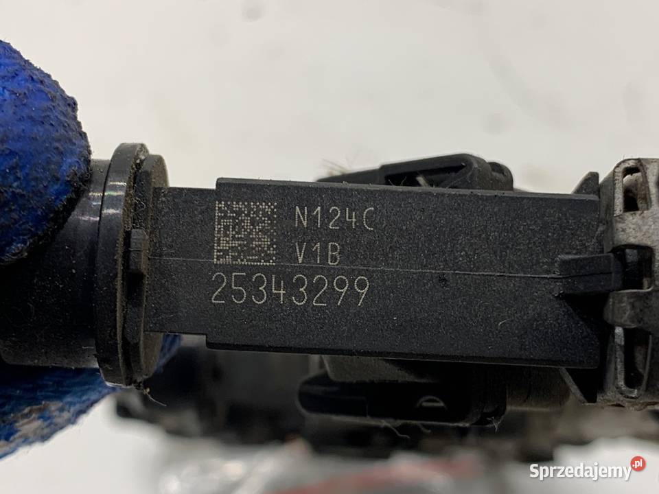 LISTWA WTRYSKOWA OPEL ASTRA H 299 16 105 Listwy wtryskowe