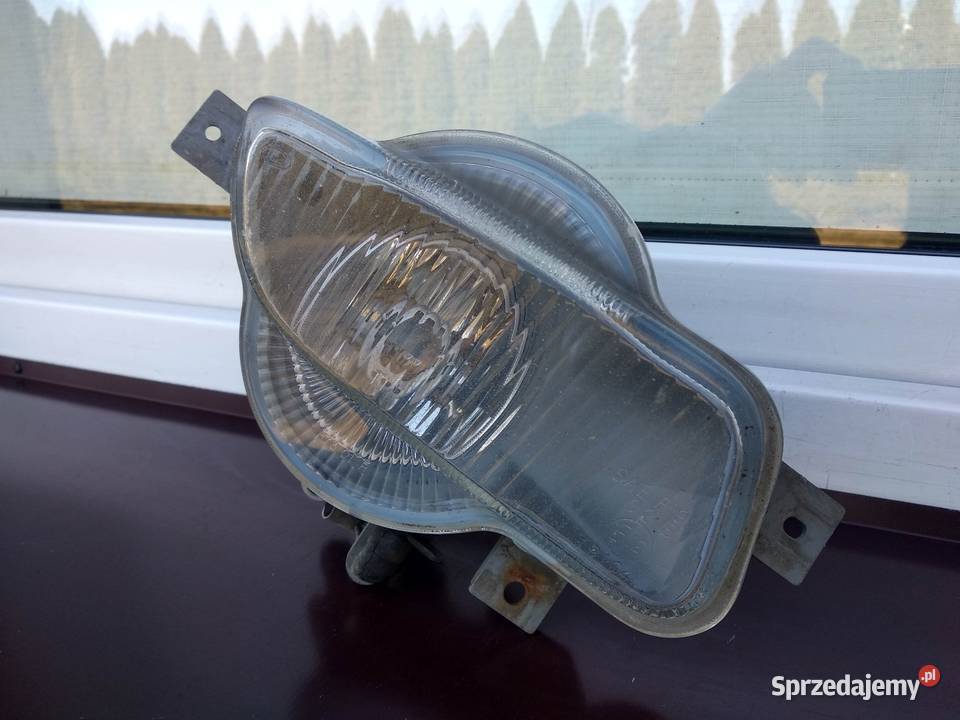 Volvo V70 II halogen prawy lampa przeciwmgielna osobowe Sieradz