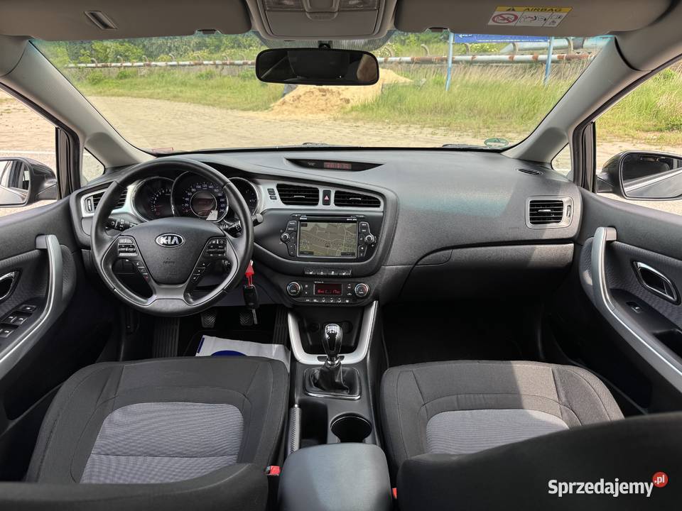 Kia Ceed 16 BENZYNA Klimatronik Tempomat radio Konin