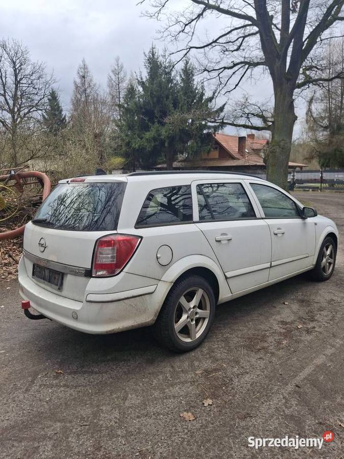 Opel Astra H 19 cdti manualna