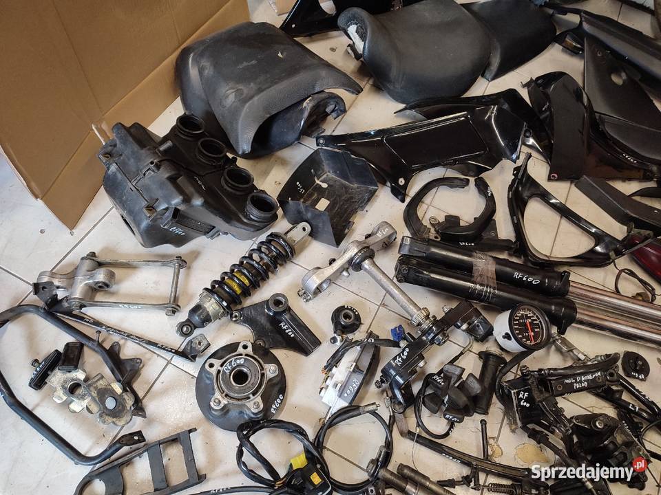 Suzuki RF 600 części owiewki siedzenie lampa dolnośląskie Jelenia Góra