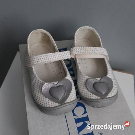 Baleriny białoszare rozmiar 21 82 Opole Lubelskie sprzedam