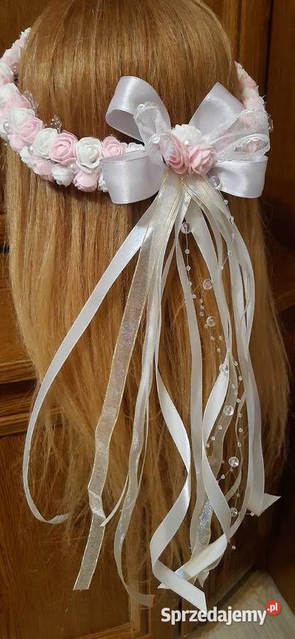 Wianek komunijny bialo jasnorozowy z perełkami Borów