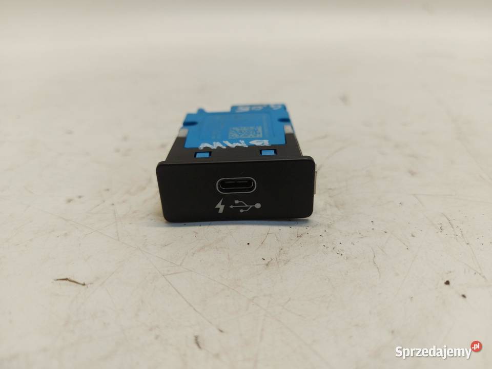 BMW G05 X5 30d 2019r GNIAZDO PORT USB