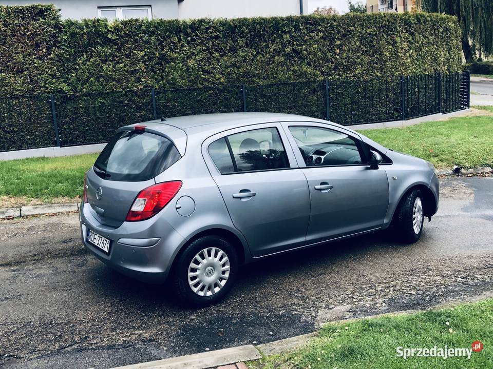 Opel CorsaD 12 16V 80 AUTOMATIC Przeworsk