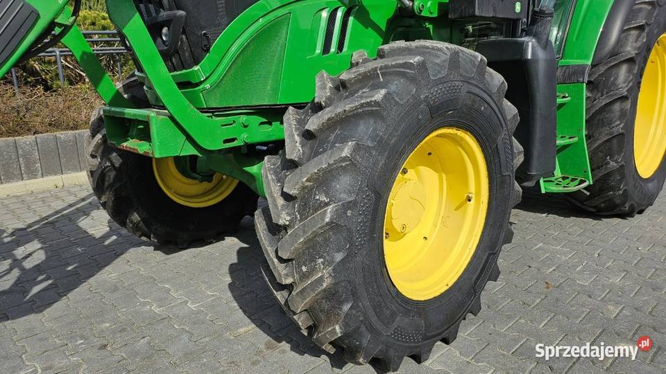 Ciągnik rolniczy John Deere 6115M z ładowaczem John Deere Jatutów