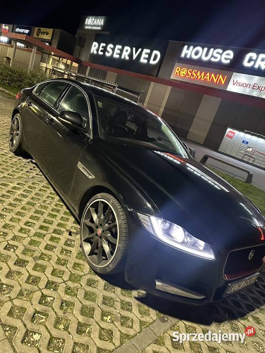 Jaguar XF X260 20d Automat 8 biegów Serwis czarny Kutno sprzedam