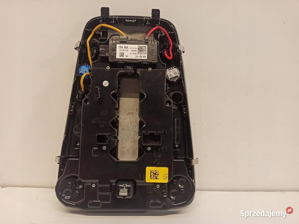 AUDI A4 B9 LAMPKA PODSUFITKI 8W0947135D osobowe dolnośląskie