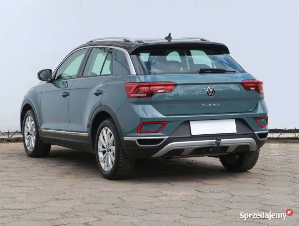 VW TRoc 15 TSI asystent parkowania
