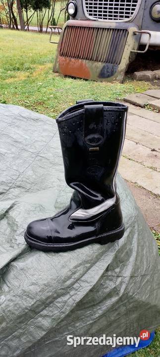 Strażackie buty USA z 2002 roku tu sprzedaję Jarosław