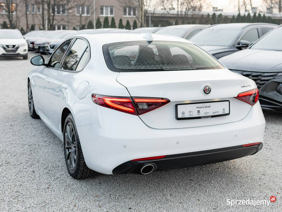 Alfa Romeo Giulia 20 Turbo Business DNA 2 stref automatyczna Samochody osobowe Gdańsk