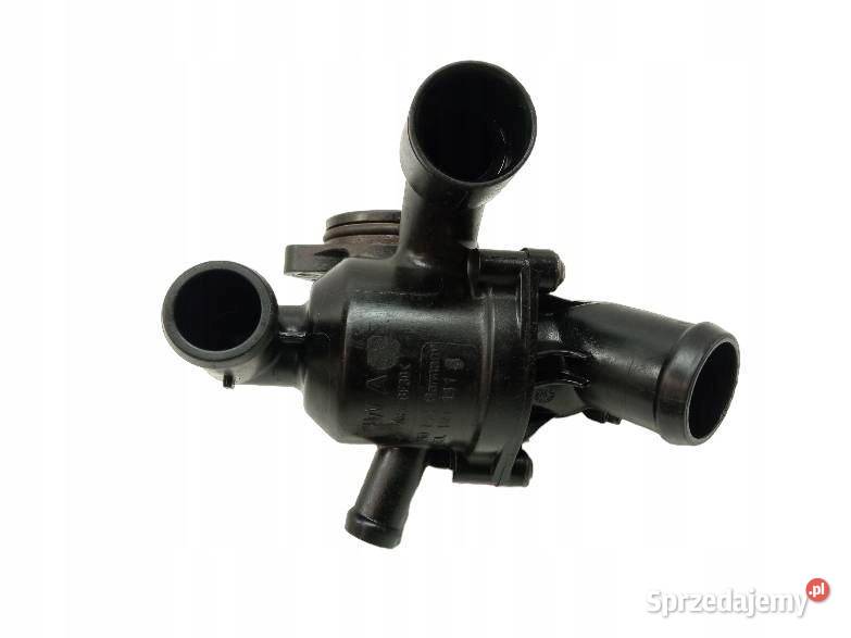 OBUDOWA TERMOSTATU 03L121111 20 TDI Skoda Superb