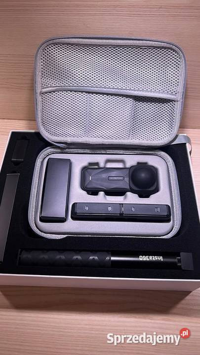 Zestaw Insta360 X5 Essentials Pack z kartą Koninek