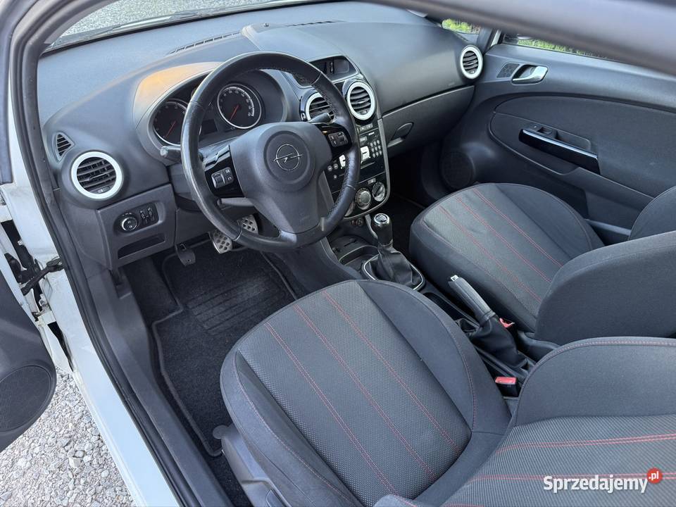 Opel Corsa D 14 16V 2010r Sport OPC Line isofix Łódź
