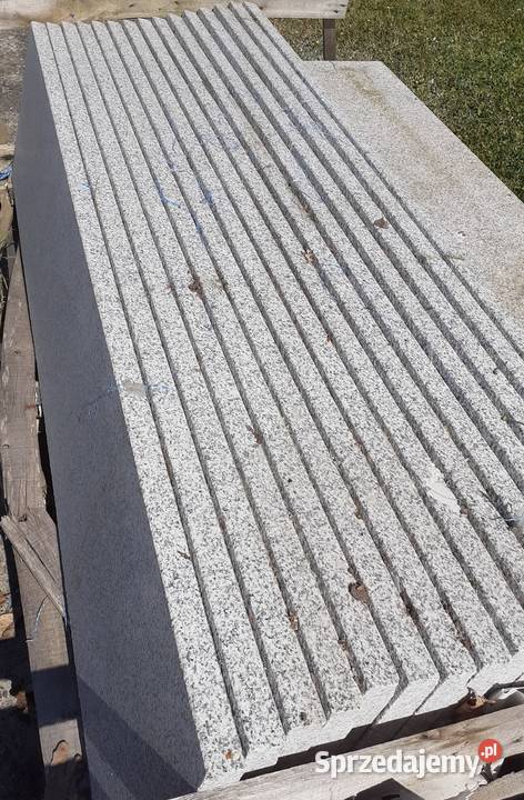 Schody granit płomieniowany G603 szary