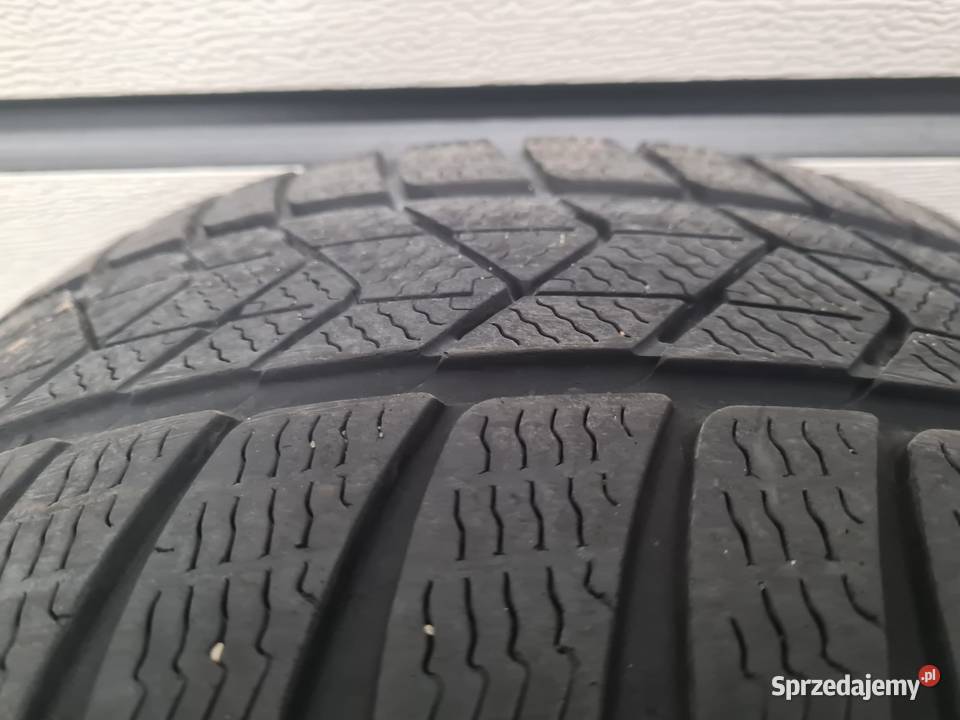 Opony zimowe pirello sottozero 3 22545 R17 225 Samochodowe Szczecin