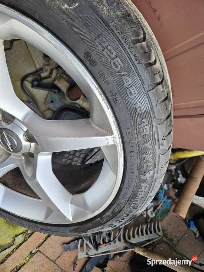 Alufelgi Opel Vectra C Signum A 18 Opony Lato małopolskie