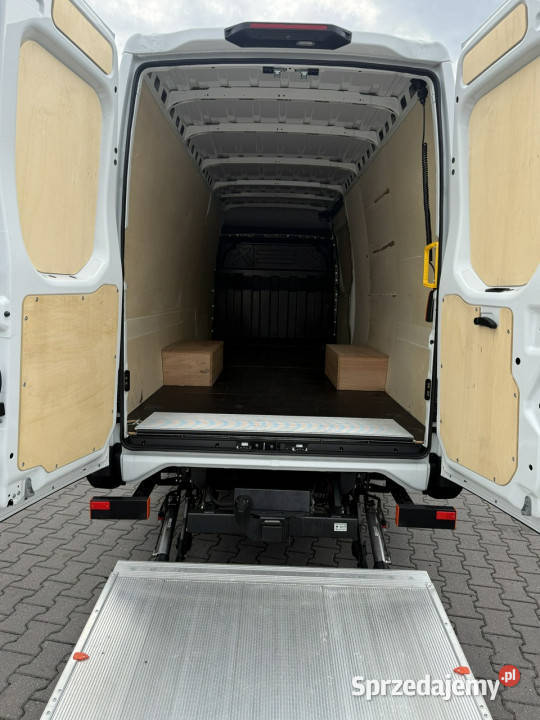 Iveco Daily 50C18 V L4H2 Bliźniak Furgon nieuszkodzony Widełki