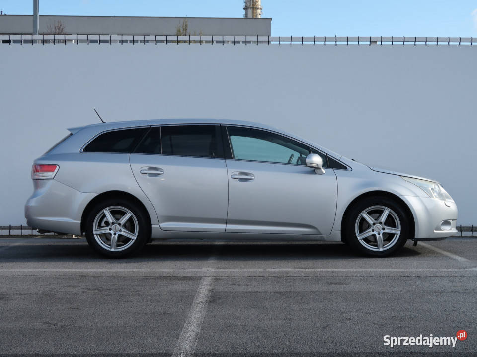 Toyota Avensis 20 D4D Rok produkcji 2010 Lublin sprzedam