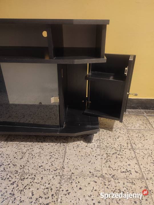 Czarna szafka RTV na kółkach z czasów PRL Lublin sprzedam