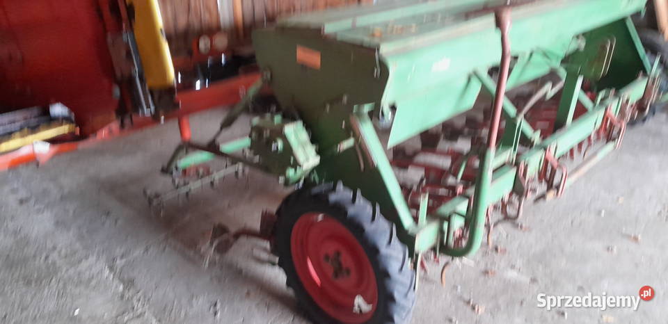 Siewnik Hassia Du 100 uszkodzony mazowieckie